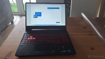 Herní notebook ASUS RTX 3050,i5 11400H,  40GB RAM, 1,5 Tb