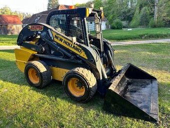 Smykový nakladač New Holland L225