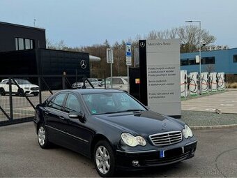 Mercedes C200 Kompressor R.v. 2005 Facelift Top Stav