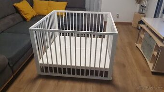 Dřevěná dětská ohrádka Klups Jonas bílá