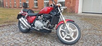 Honda VF 700 C Supermagna