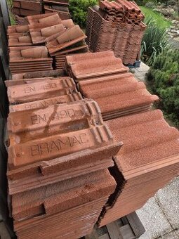 Střešní tašky BRAMAC 3500 ks, 1 kus cca 5 Kč - 1