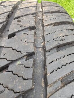 Pneu s ráfkem na Jeep Grand Cherokee WJ