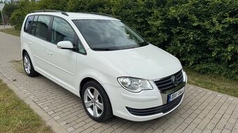 VW Touran 2.0 TDI 103 kW DSG Highline