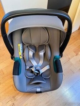 Britax Romer Baby Safe 3 i-size