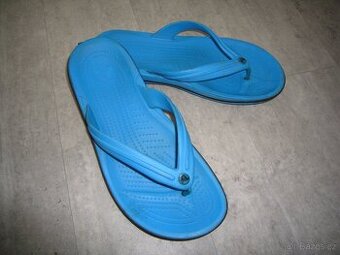 ŽABKY CROCS VEL. 41-42