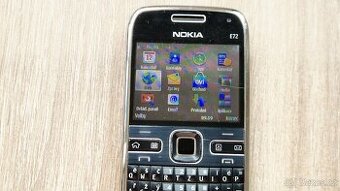 Nokia E72