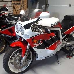 Suzuki GSXR 750
