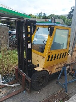 vysokozdvižný vozík Hyster 2t
