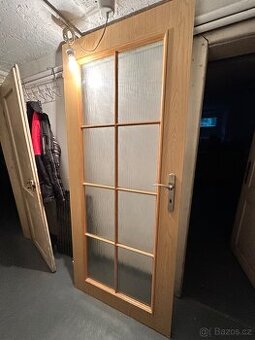 prodám dveře 80 cm levé