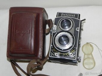 Starý fotoaparát Flexaret V