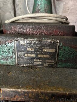 Stolní Vrtačka jihokov