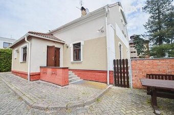 Prodej Rodinný dům, 380㎡ - 1