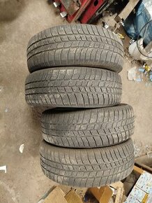 Zimní pneu 215/65 R16