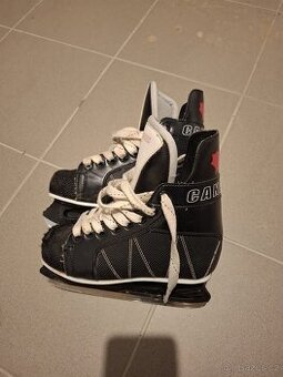 Chlapecké brusle 35