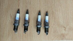 Zapalovací svíčka DENSO PKJ16CR-L11