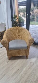Proutene křeslo