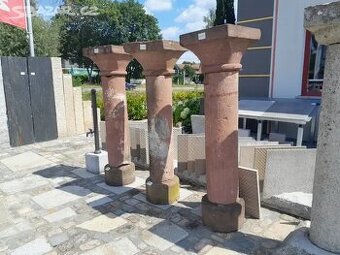 Staré kamenné sloupy, pískovcové sloupy, 4x pilíře