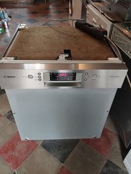 Vestavná nerezová myčka zn.Bosch