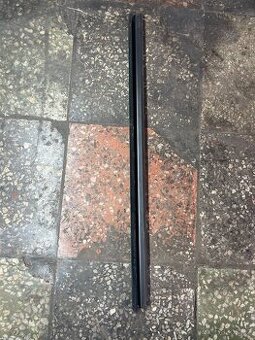 Pravé zadní vnitřní stírací těsnění okna Škoda Fabia 3