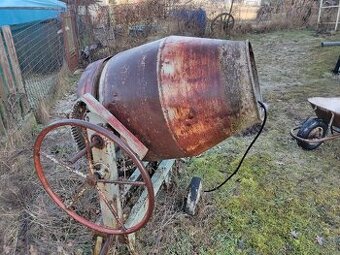 Stavební míchačka