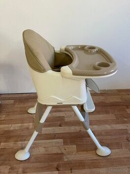 Dětská jídelní židlička s pultíkem