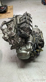 Motor s karburátory PC25E Honda CB600F Hornet - 1