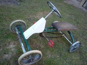 prodám: Stará dětská šlapací tříkolka , dětské 4-kol.vozítko