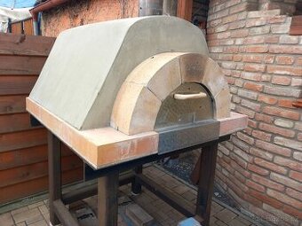 Pec na pizzu