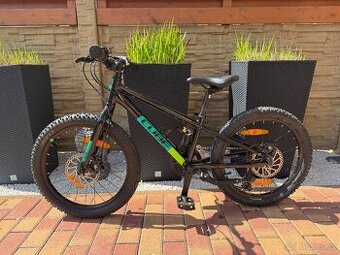 Dětské kolo Cube Acid 20” Disc black´n´green 2024