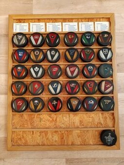 Sbírka NHL puků 2010/2011