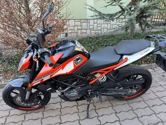 KTM Duke 125