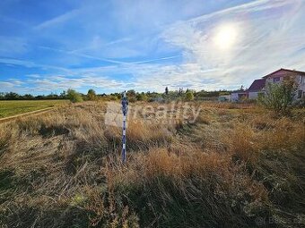 Prodej stavebního pozemku, Znojmo, Oblekovice, ev.č. 02071