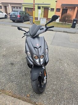 Malaguti F12R Phantom AC 50ccm - 1