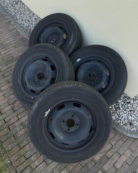 Plechové disky 4x108 15 s letním pneu 185/65 R15