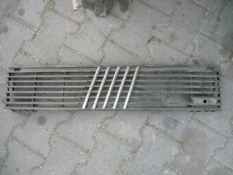 Fiat UNO,REGATA maska chladiče.