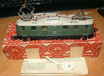 Märklin MS 800, elektrická lokomotiva BR 18, DB, z roku 1951
