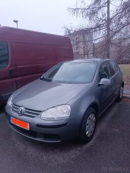 Golf 5 - 3dvéř -1.6 75kw_Hezky stav - nasednout a jezdit.