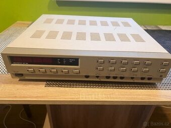 M1T380, stolní digitální multimetr - 1