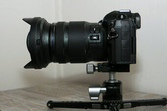 Prodám bezzrcadlovku OM-System OM-1 + objektiv Olympus 12–10
