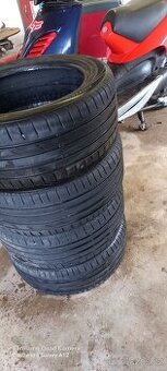 Pneu 215/45 R16 86H