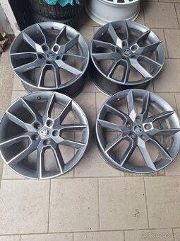 Prodám originální Alu Škoda Octavie 3 rs