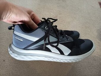 Tenisky sportovní chlapecké Reebok vel.37