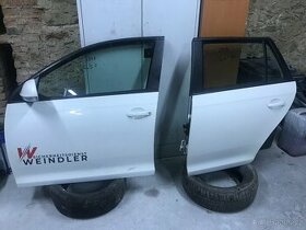 Vw Golf 5 combi dveře LR9A