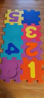 Pěnové puzzle