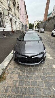 Toyota Corolla 2023 21,400 km 1,8 hybrid 499,000 Kč
