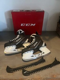 Chlapecké lední brusle CCM