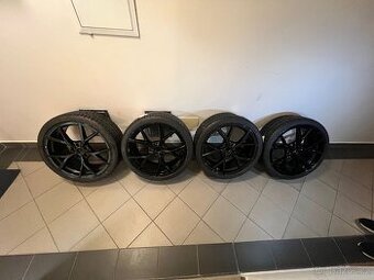 Alu kola 5x112 Volkswagen R19 original Estoril nové