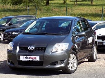 Toyota Auris 1.6 VVT-i 1.majitel, serviska, závěs