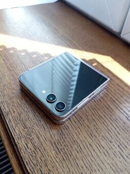 Samsung Z flip 5